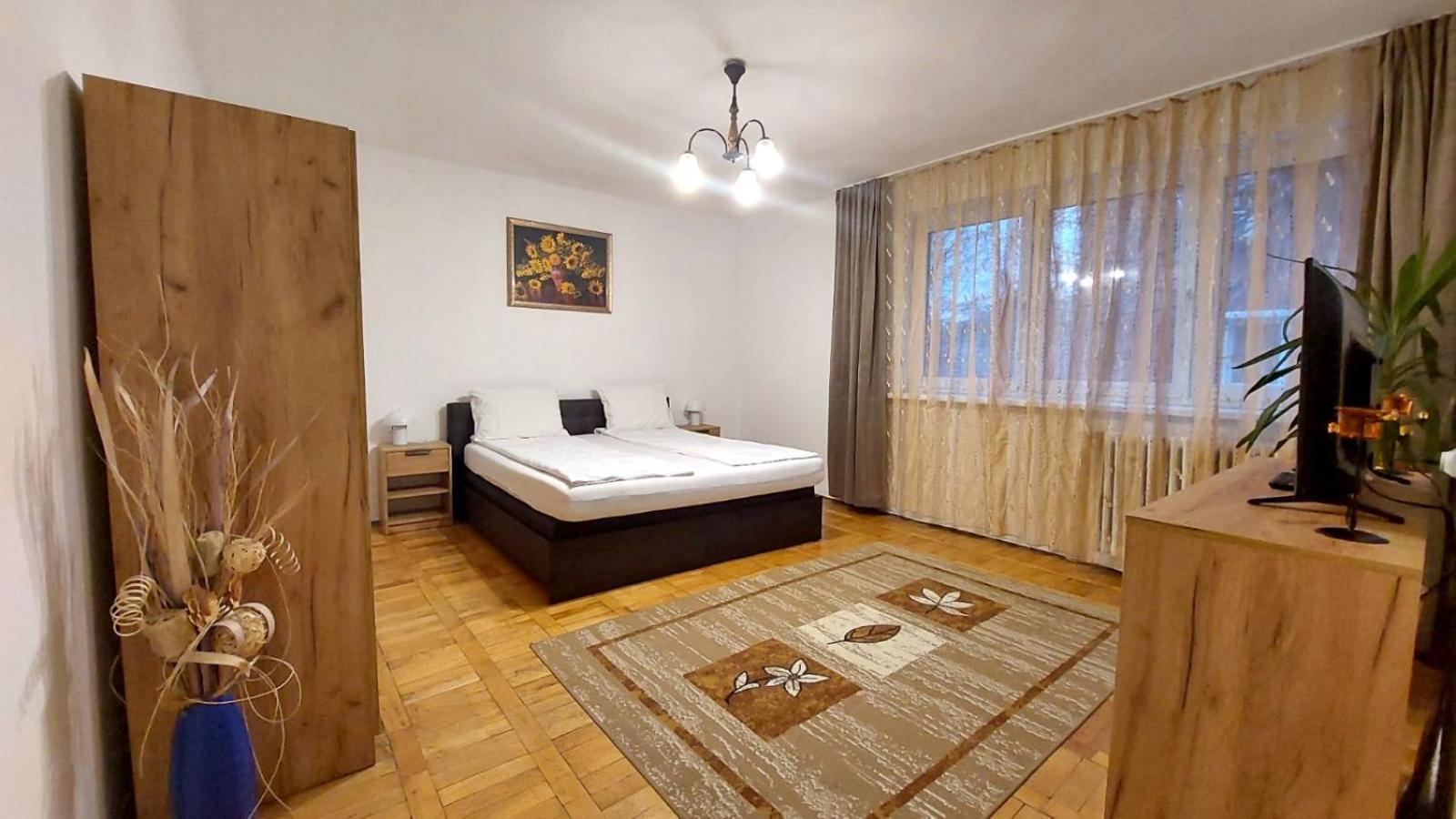 The Home Hunedoara Esterno foto